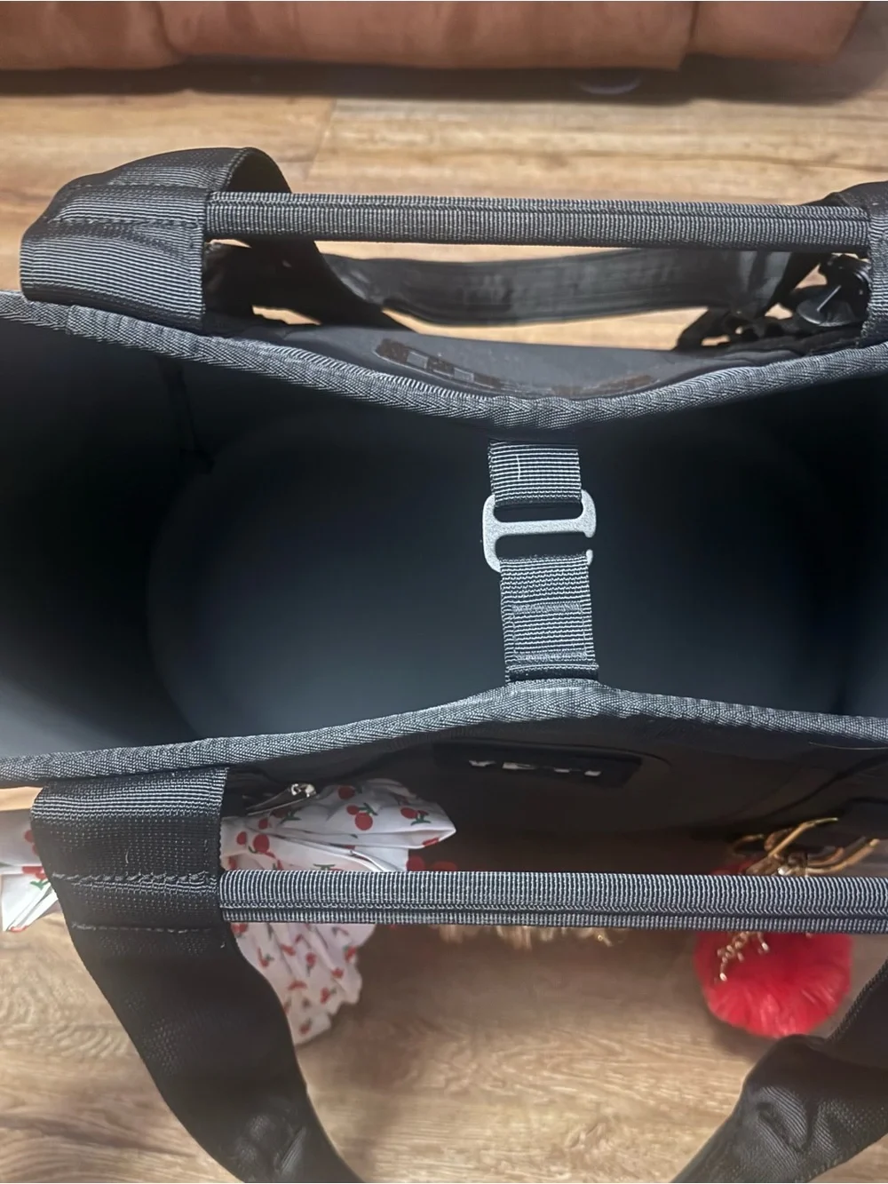 Yeti black camino